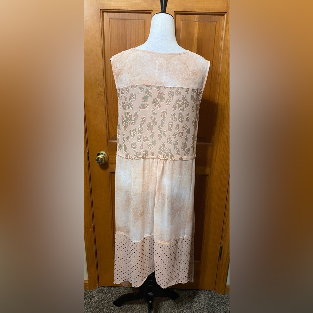 NWOT LOGO By  Lori Goldstein Sleeveless Floral High-Low Tunic - Picture 3 of 5